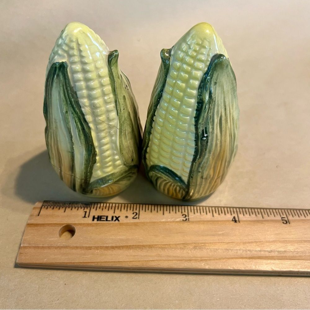 Vintage Corn Shaped Salt and Pepper Shakers